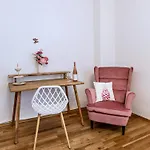 بيت ضيافة Seeglueck Oase - Charmante Mit Garten Gaestezimmern Und Tiny House Nahe Universitaet Insel Mainau Und In كونستانز
