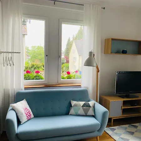 Guest house Seeglueck Oase - Charmante Mit Garten Gaestezimmern Und Tiny House Nahe Universitaet Insel Mainau Und In *