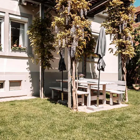 Seeglueck Oase - Charmante Mit Garten Gaestezimmern Und Tiny House Nahe Universitaet Insel Mainau Und In