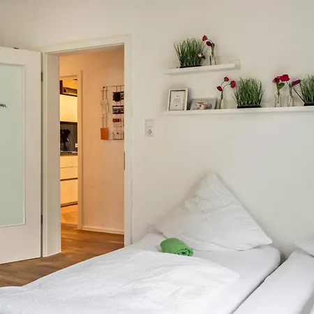 Seeglueck Oase - Charmante Mit Garten Gaestezimmern Und Tiny House Nahe Universitaet Insel Mainau Und In 게스트하우스 콘스탄츠