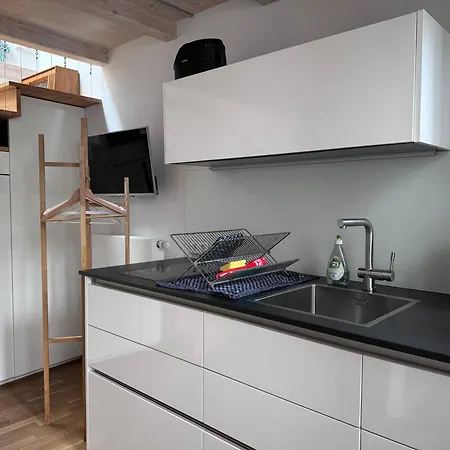 Seeglueck Oase - Charmante Mit Garten Gaestezimmern Und Tiny House Nahe Universitaet Insel Mainau Und In 콘스탄츠