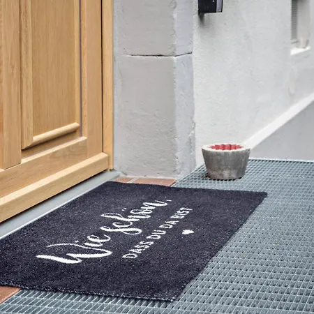 게스트하우스 Seeglueck Oase - Charmante Mit Garten Gaestezimmern Und Tiny House Nahe Universitaet Insel Mainau Und In *