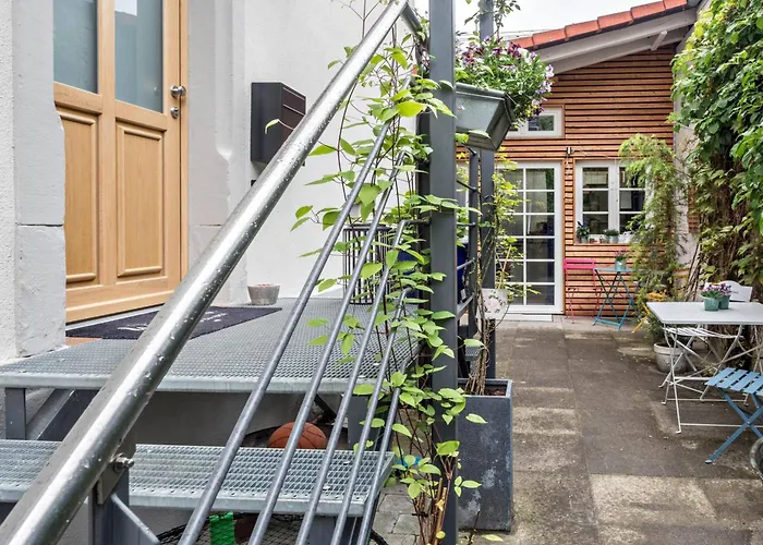 게스트하우스 Seeglueck Oase - Charmante Mit Garten Gaestezimmern Und Tiny House Nahe Universitaet Insel Mainau Und In 콘스탄츠