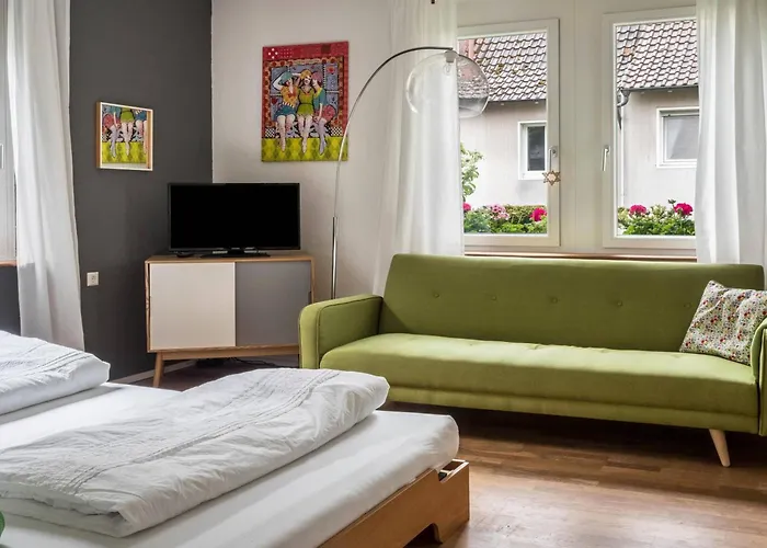 게스트하우스 Seeglueck Oase - Charmante Mit Garten Gaestezimmern Und Tiny House Nahe Universitaet Insel Mainau Und In