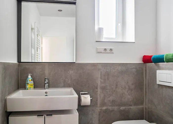 Seeglueck Oase - Charmante Mit Garten Gaestezimmern Und Tiny House Nahe Universitaet Insel Mainau Und In 게스트하우스 *