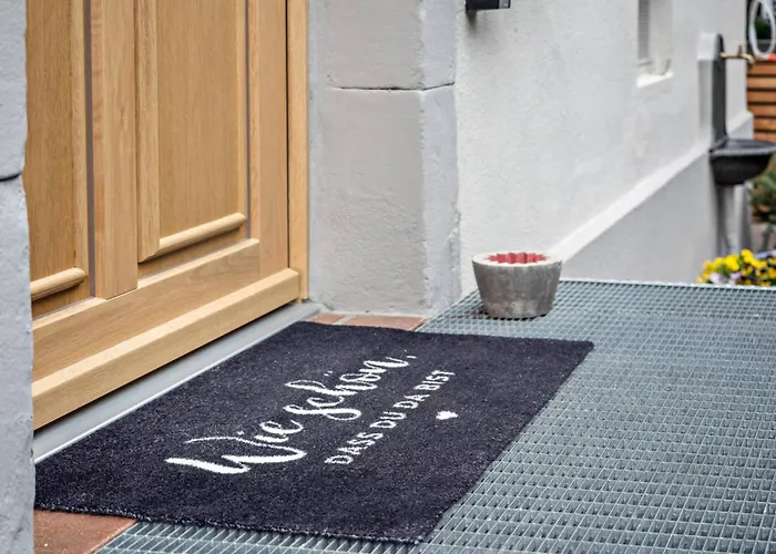 게스트하우스 Seeglueck Oase - Charmante Mit Garten Gaestezimmern Und Tiny House Nahe Universitaet Insel Mainau Und In *