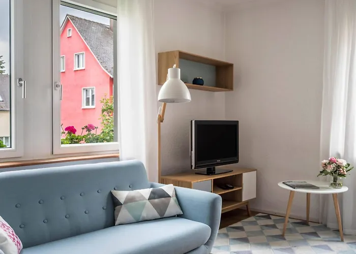 Seeglueck Oase - Charmante Mit Garten Gaestezimmern Und Tiny House Nahe Universitaet Insel Mainau Und In *